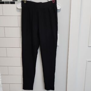 Women’s Black Knit Pull-On Pants